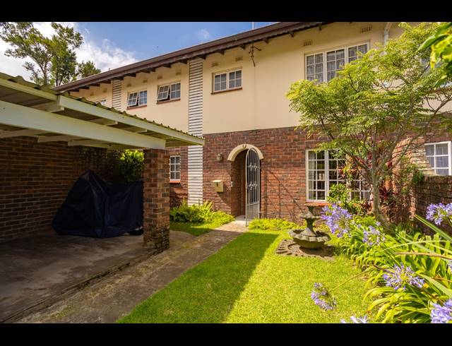 3 BEDROOM APARTMENT FOR SALE IN MANORS
